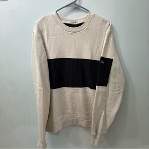ALO Yoga Men's Cream and Black Sweater
